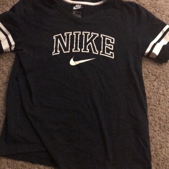 Nike Tops - Nike Shirt